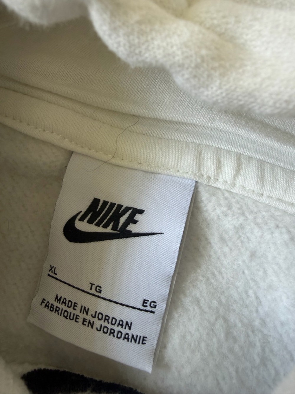 Nike center swooshed boxy hoodie size XL - Picture 3 of 3